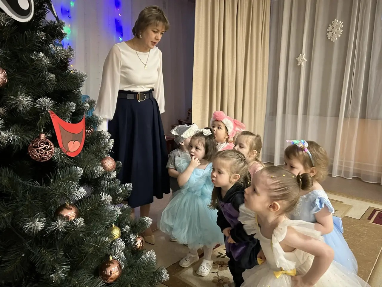 share photo 1886767684